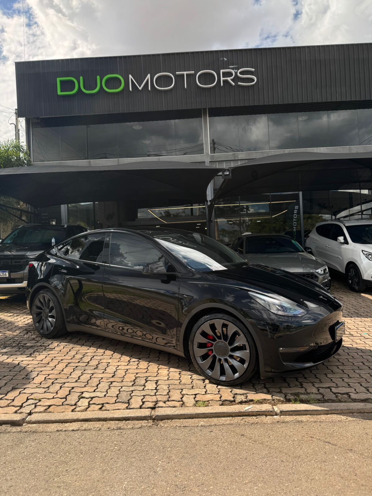 Tesla model Y